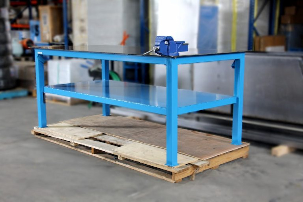 Choosing the Right Industrial Work Benches for Every Workspace